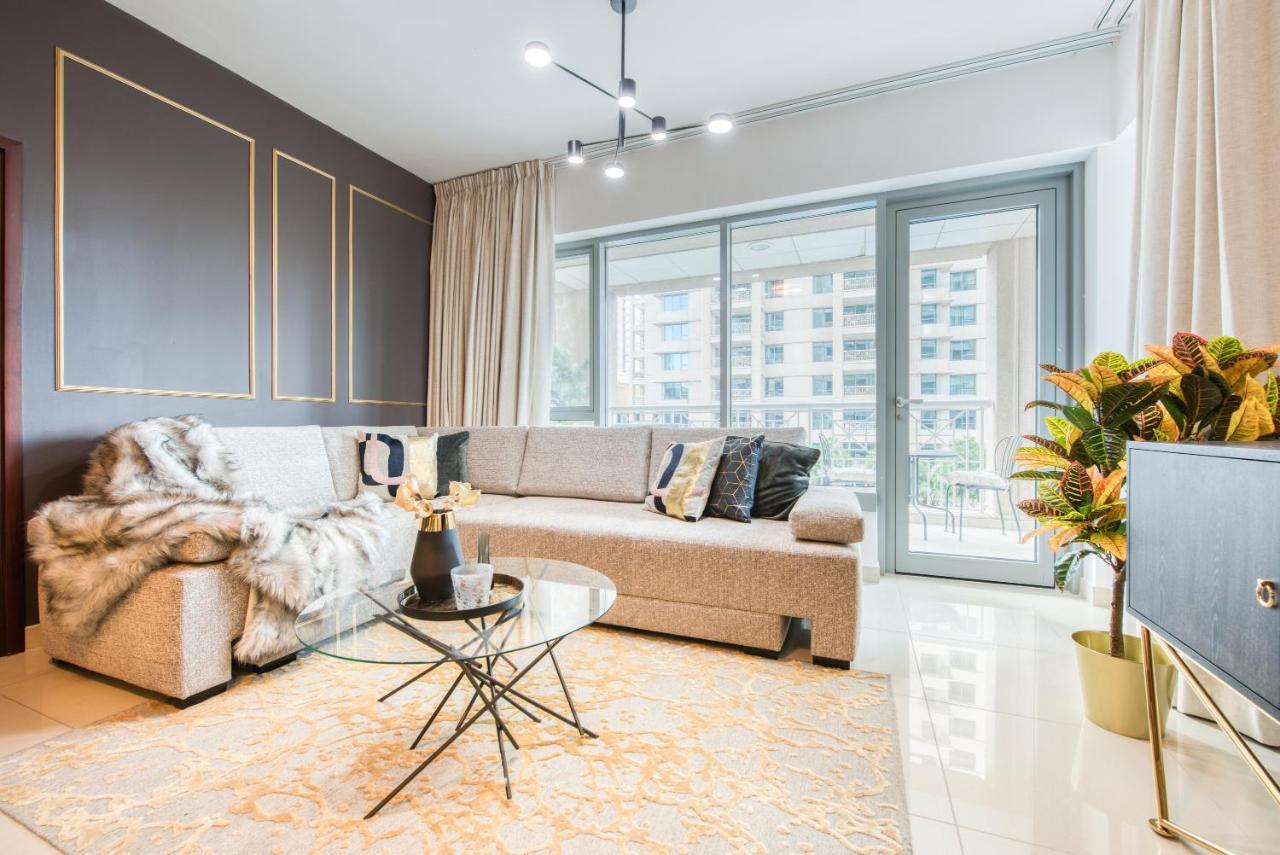 Maison Privee - Radiant Urban Retreat With Iconic Burj Khalifa Vws Dubai Dış mekan fotoğraf