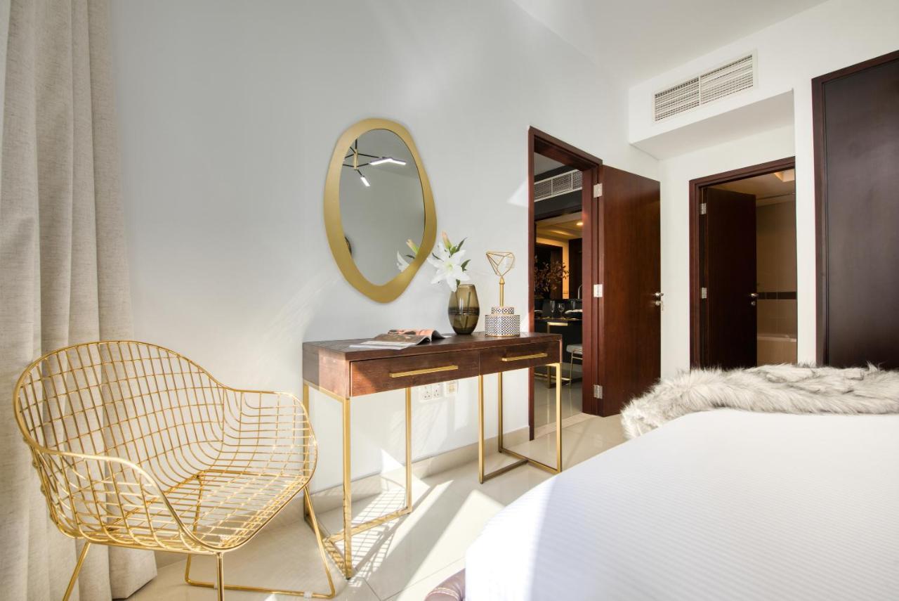 Maison Privee - Radiant Urban Retreat With Iconic Burj Khalifa Vws Dubai Dış mekan fotoğraf