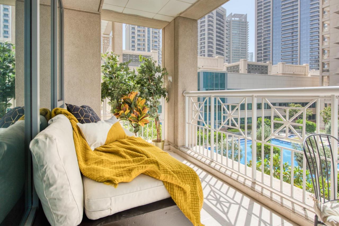 Maison Privee - Radiant Urban Retreat With Iconic Burj Khalifa Vws Dubai Dış mekan fotoğraf